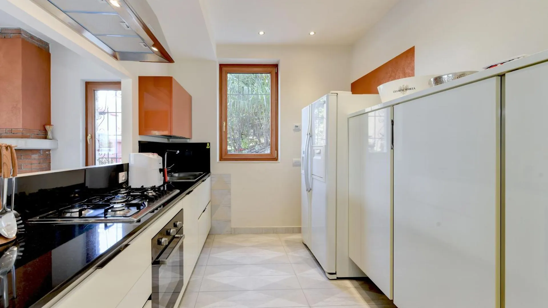 Villa Maison Sabina Con Splendida Vista Lago Ed Idromassaggio Sommavilla İtalya