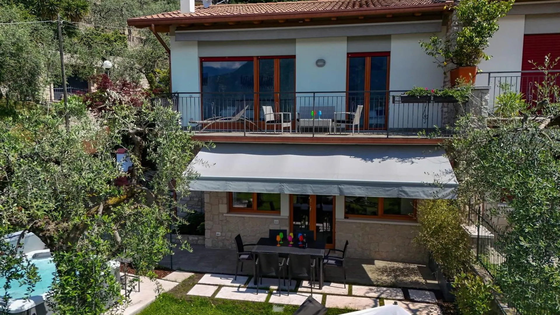 Maison Sabina Con Splendida Vista Lago Ed Idromassaggio Sommavilla 0*,  İtalya